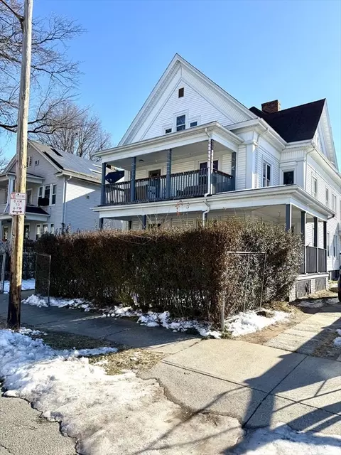 21 Merwin St, Springfield, MA 01107 photo 6