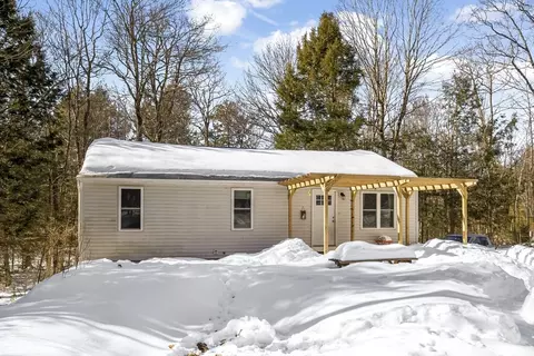 17 Gray Rd, Templeton, MA 01468