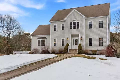 103 Prairie St, Northbridge, MA 01534