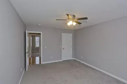 239 Gresham St, Springfield, MA 01119 photo 22