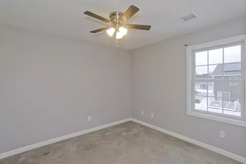 239 Gresham St, Springfield, MA 01119 photo 35