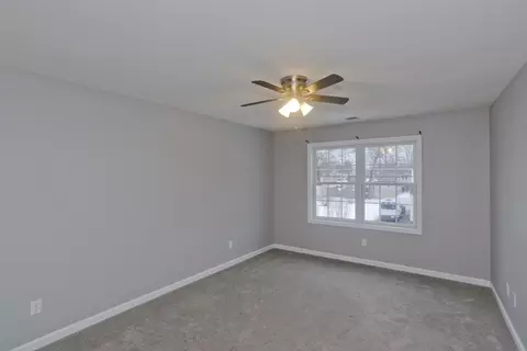 239 Gresham St, Springfield, MA 01119 photo 28