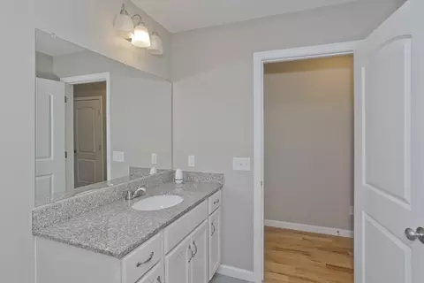 239 Gresham St, Springfield, MA 01119 photo 20
