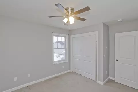 239 Gresham St, Springfield, MA 01119 photo 36