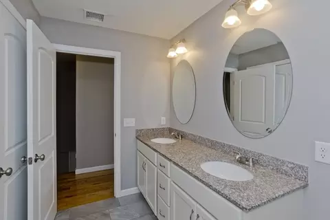 239 Gresham St, Springfield, MA 01119 photo 26