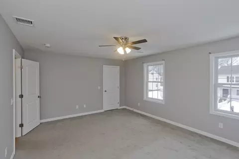 239 Gresham St, Springfield, MA 01119 photo 34