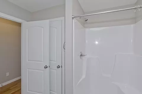 239 Gresham St, Springfield, MA 01119 photo 21