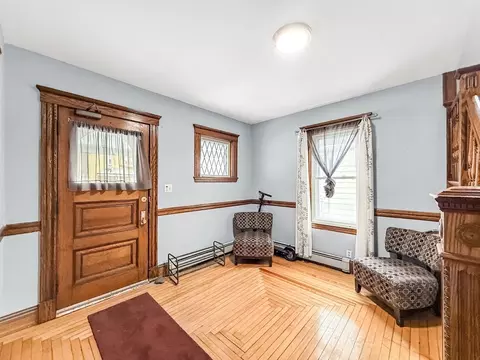 Entry Way - 19 Moore St, Winthrop, MA 02152 photo 1 of 4