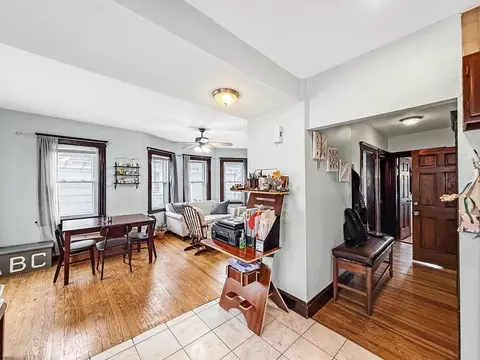 Entry Way - 19 Moore St, Winthrop, MA 02152 photo 3 of 4