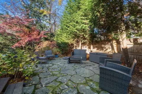 401 Clinton Rd, Brookline, MA 02445 photo 26
