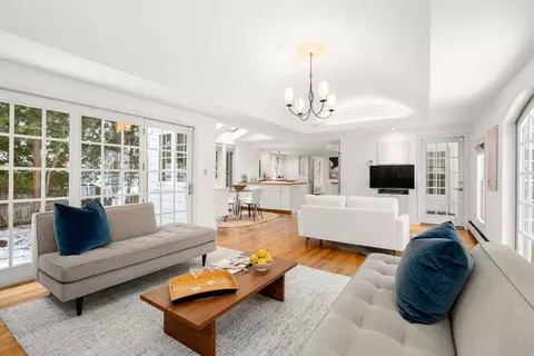 401 Clinton Rd, Brookline, MA 02445 photo 10
