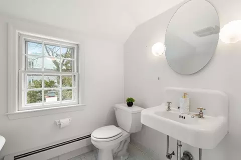 401 Clinton Rd, Brookline, MA 02445 photo 22