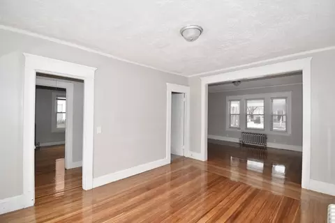 Living - 34 Castle St, Springfield, MA 01118 photo 6 of 10