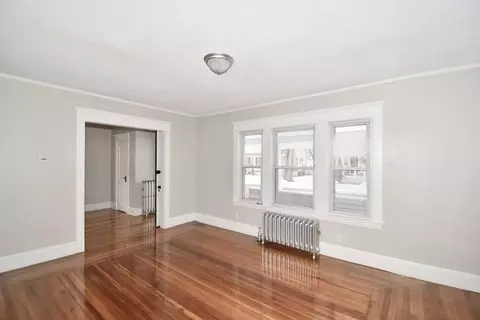 Living - 34 Castle St, Springfield, MA 01118 photo 8 of 10