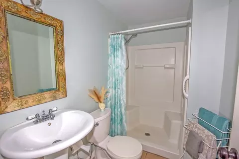 88 Senator St, Springfield, MA 01129 photo 15