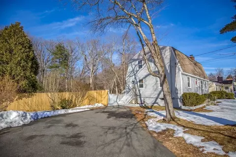 88 Senator St, Springfield, MA 01129 photo 29