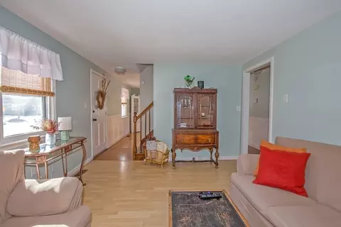 88 Senator St, Springfield, MA 01129 photo 13