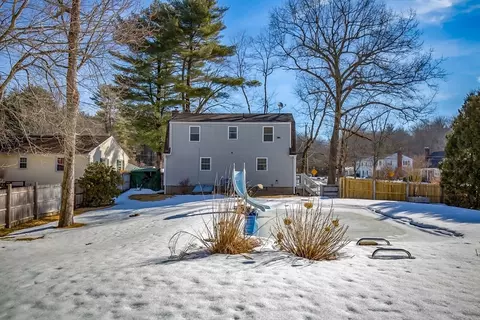 88 Senator St, Springfield, MA 01129 photo 32