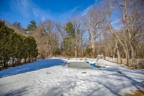 88 Senator St, Springfield, MA 01129 photo 34