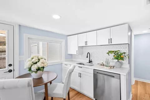 6 Wildwood Ave, Wareham, MA 02571 photo 3