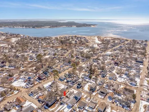 6 Wildwood Ave, Wareham, MA 02571 photo 2
