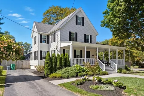 300 Greeley St, Clinton, MA 01510