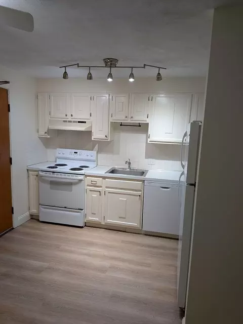 11 Davis Rd #B8, Acton, MA 01720 photo 2