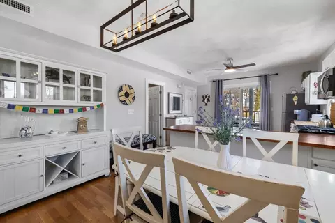 Dining - 41 Atlantic Ave #3, Marblehead, MA 01945 photo 1 of 3