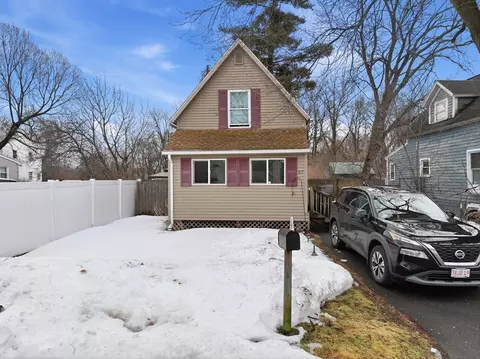 57 Davenport St, Springfield, MA 01119
