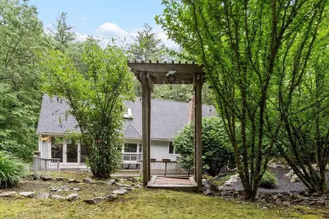 22 Tenney St, Georgetown, MA 01833