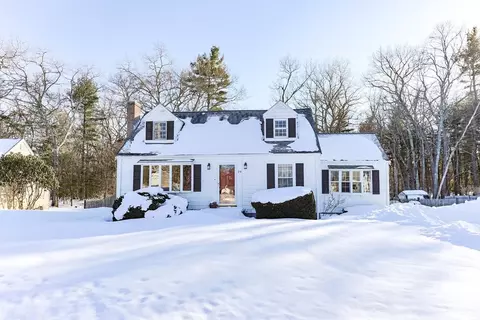 24 Eastman Ave, Foxboro, MA 02035