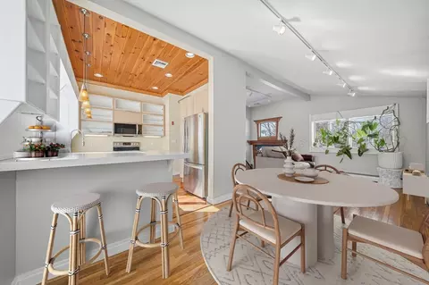 84 Winthrop St, Medway, MA 02053