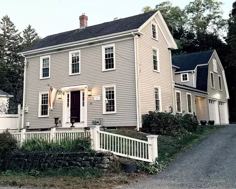 52 Andover St, Georgetown, MA 01833