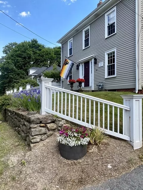 Exterior - 52 Andover St, Georgetown, MA 01833 photo 4 of 7