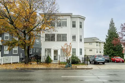 348-350 Hyde Park Ave #2, Roslindale, MA 02131