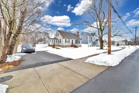 153 Colburn St, Dedham, MA 02026 photo 2