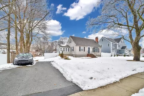 153 Colburn St, Dedham, MA 02026 photo 39