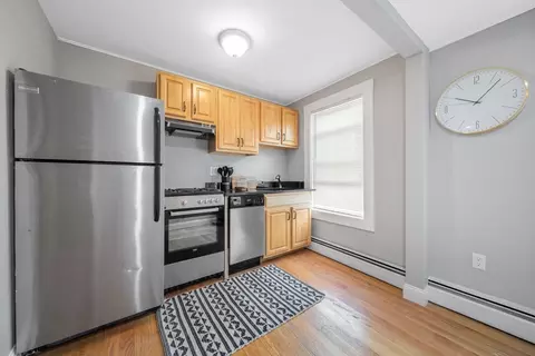 16 Mitchell St, Boston, MA 02127 photo 2