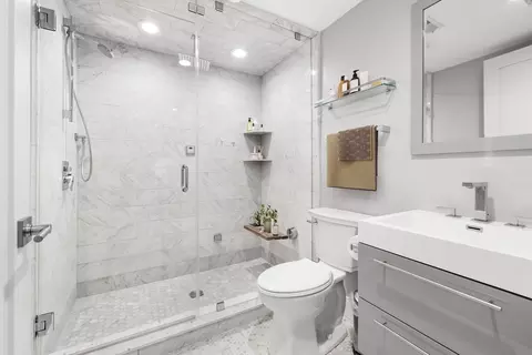 891 E 1st #4, Boston, MA 02127 photo 11
