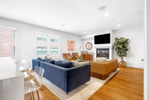 891 E 1st #4, Boston, MA 02127 photo 6