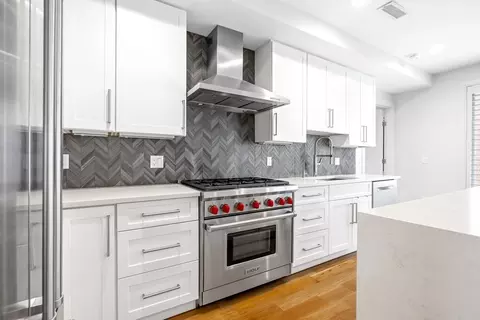 891 E 1st #4, Boston, MA 02127 photo 3