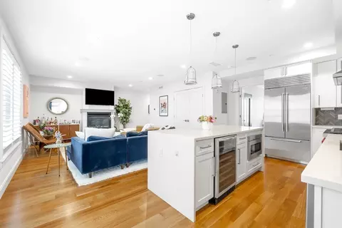 891 E 1st #4, Boston, MA 02127 photo 4