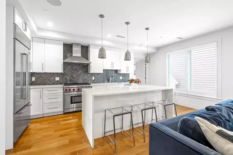 891 E 1st #4, Boston, MA 02127 photo 2