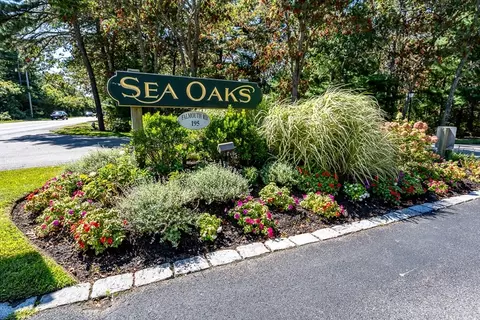 195 Falmouth Rd #9F, Mashpee, MA 02649