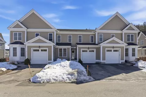 5 Bayberry Ln #B, Ayer, MA 01432