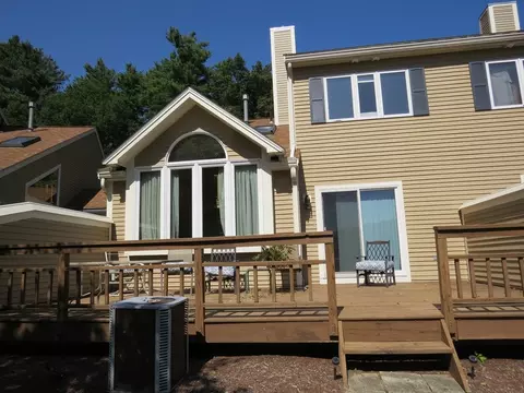 5 Pond View Way # B, Northborough, MA 01532