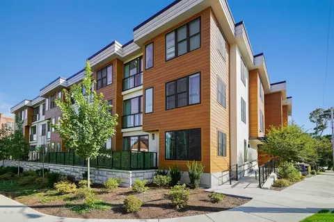 68 Los Angeles St #205, Newton, MA 02458