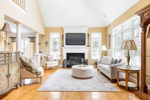 192 Boston Post Rd #8, Sudbury, MA 01776