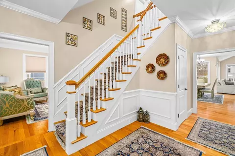 Entry Way - 50 Sterling Rd, Needham, MA 02492 photo 2 of 5