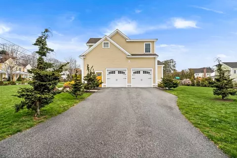 Exterior - 50 Sterling Rd, Needham, MA 02492 photo 2 of 4